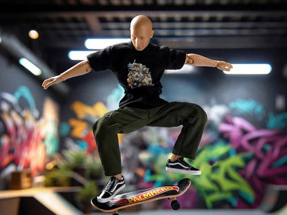 DiD Palm Hero Simply Fun Series The Skateboarder 1/12 Scale Action Figure - View 2
