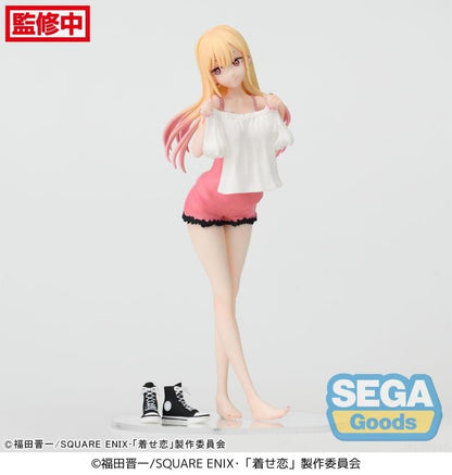 Sega My Dress-Up Darling Luminasta Marin Kitagawa (Trying On) 7.08-Inch Figure - View 3