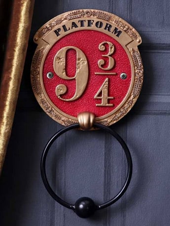 Nemesis Now Harry Potter Platform 9 3/4 Door Knocker in Polyresin