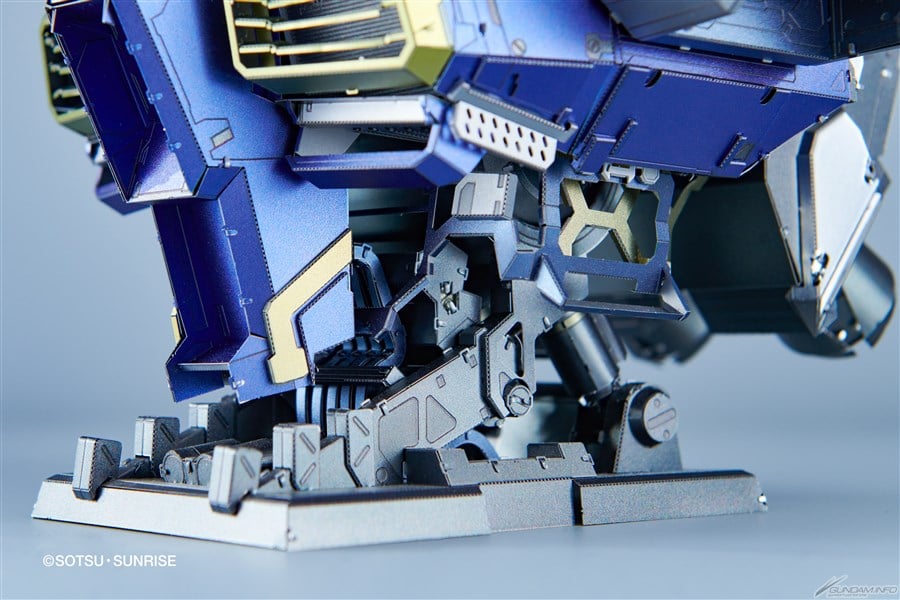 Bandai Mobile Suit Gundam BN Metal Works Vol. 1 RX-78-2 Gundam Metal Model Kit, 6.3-Inch - View 7