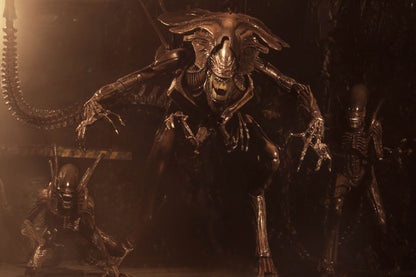 NECA Alien Resurrection Ultra Deluxe Alien Queen 30-Inch Figure with 30 Articulation Points - View 3