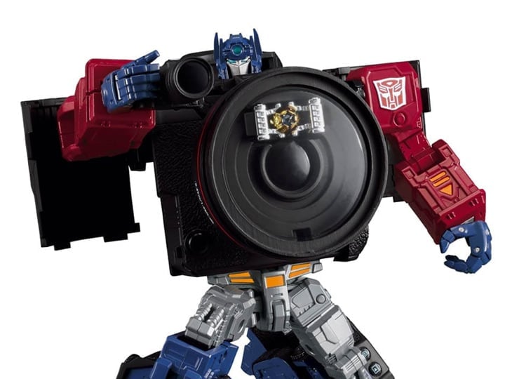 Takara Tomy Transformers Collaborative Canon x Transformers Optimus Prime R5 7.9-Inch Figure - View 2