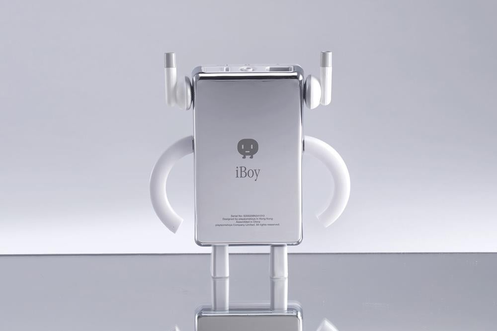 Classicbot iBoy (Regular Edition) 4-Inch ABS Figure - View 6