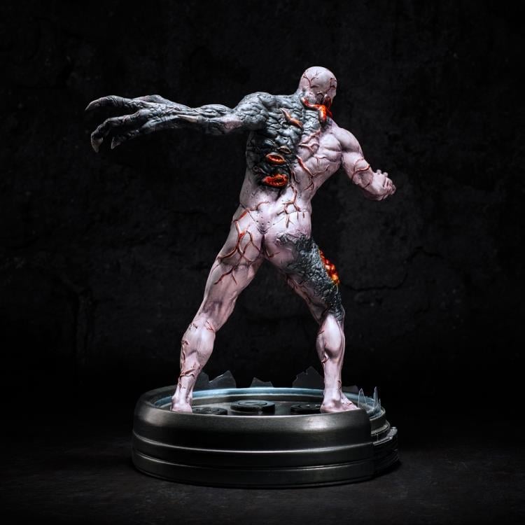 Numskull Resident Evil Tyrant T-002 Limited Edition Statue, 11-Inch - View 6