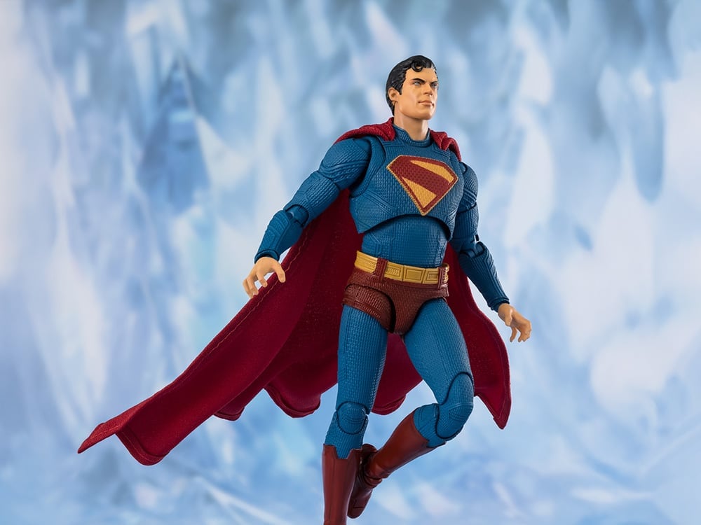 Bandai S.H.Figuarts Superman (2025) Superman 6.5-Inch Action Figure - View 2