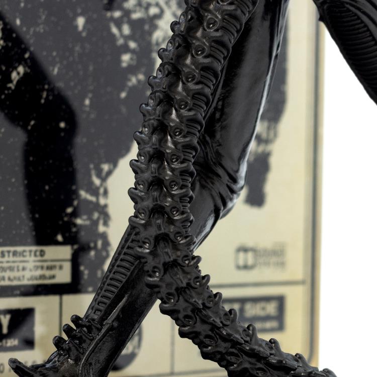 Culture Fly Alien Big Chap Xenomorph 9-Inch Deluxe Vinyl Statue - View 9