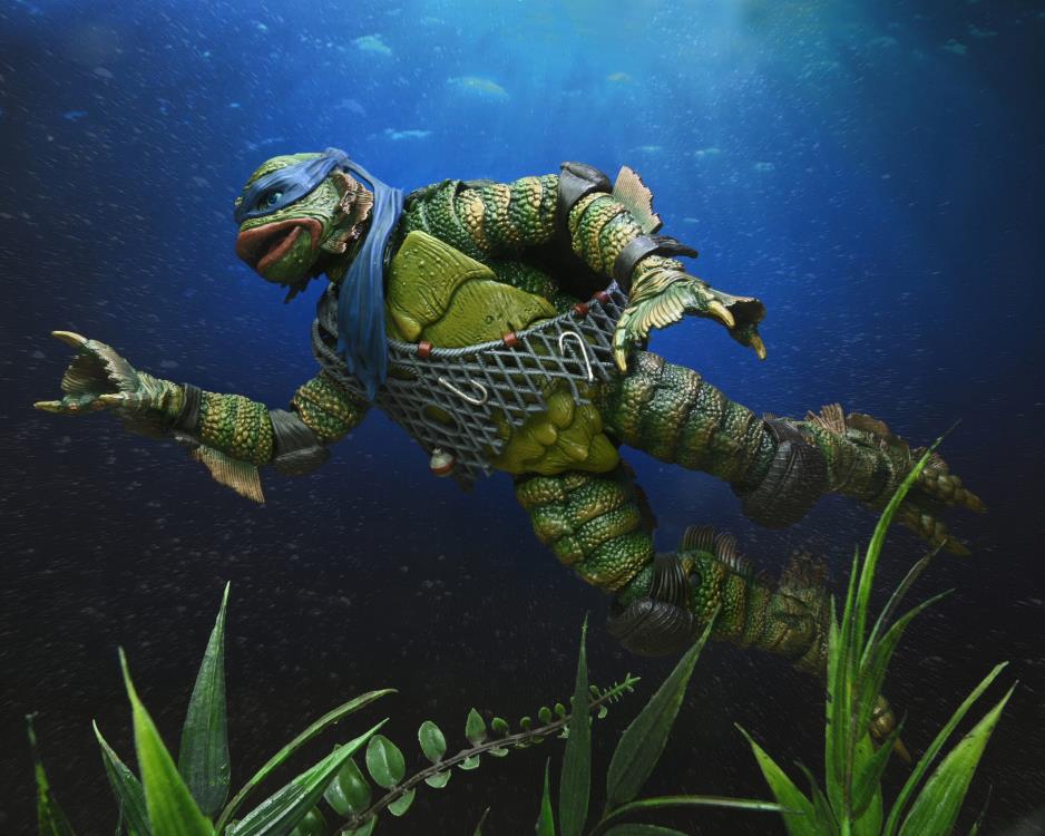 NECA Universal Monsters x Teenage Mutant Ninja Turtles Ultimate Leonardo as The Creature Figure - View 13