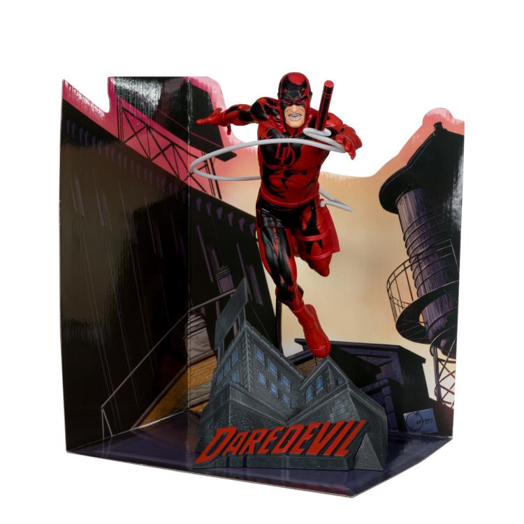 McFarlane Toys Marvel Comics Daredevil (Daredevil #600) 1/10 Scale Action Figure - View 3