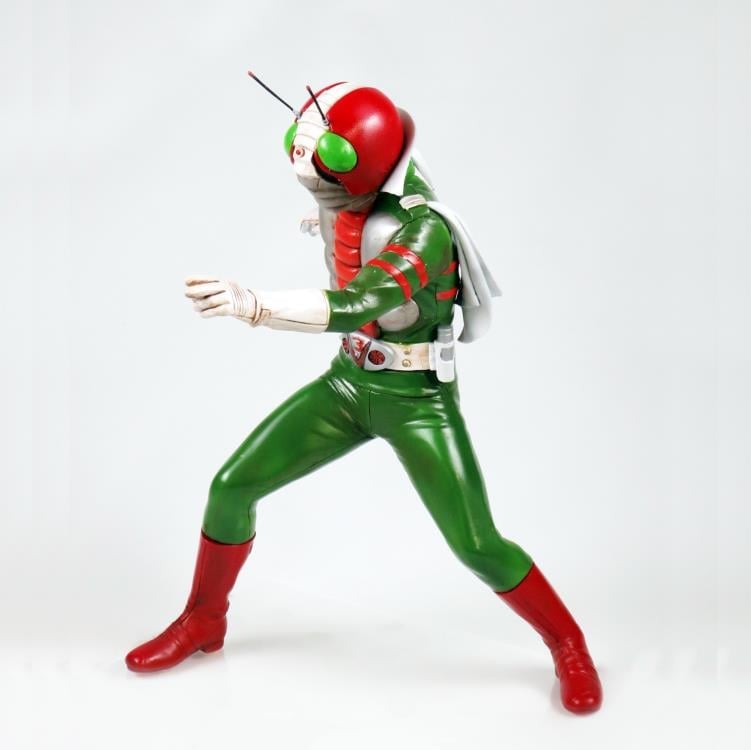 Kaiyodo Kamen Rider V3 Middle Size Series 1/8 Scale Model Kit (7.5-Inch) - View 4