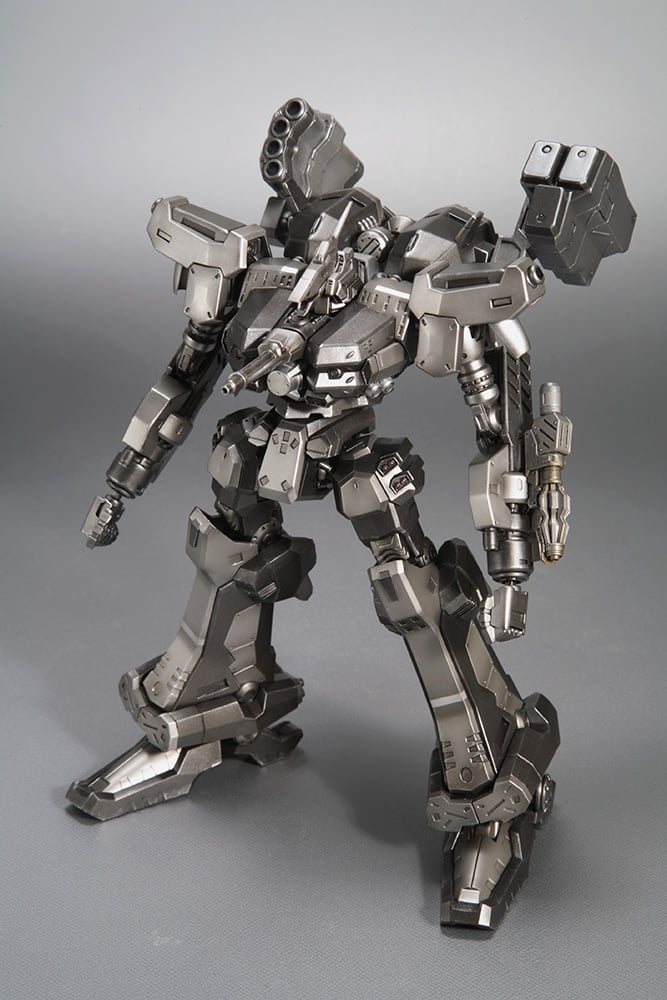 Kotobukiya Armored Core: Last Raven Variable Infinity Crest CR-C90U3 1/72 Scale Model Kit - View 7