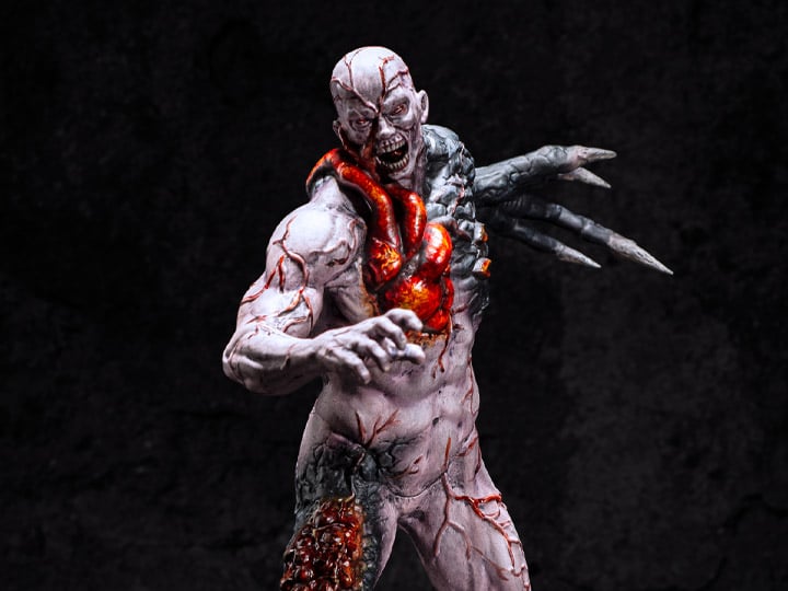 Numskull Resident Evil Tyrant T-002 Limited Edition Statue, 11-Inch - View 2
