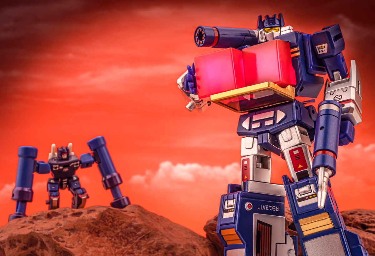Newage NA H21EX Scaramanga Limited Edition Plastic Figure (Reissue) - View 12