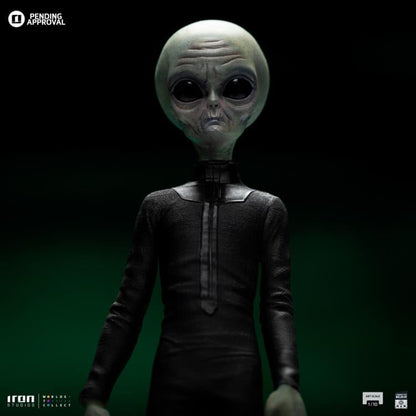 Iron Studios I Want to Believe Alien (Grey) 1/10 Art Scale Limited Edition Statue - View 7
