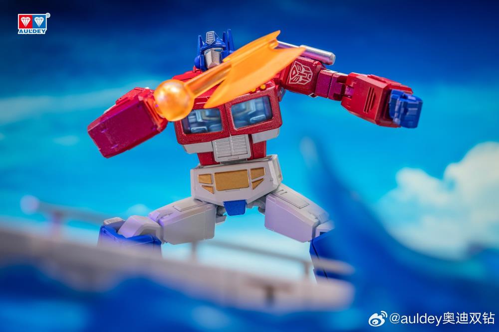 AULDEY Transformers Alpha Action Elite Optimus Prime 5.1-Inch Action Figure - View 4