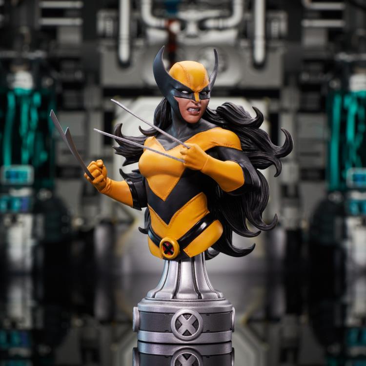 Diamond Select Toys Marvel Comics X-23 1/7 Scale Limited Edition Mini Bust, 6-Inch - View 6