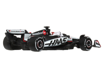 Hot Wheels Premium Formula 1 2025 MoneyGram Haas F1 Team Set (#31 and #87) 1/64 Die-Cast Model Cars - View 6