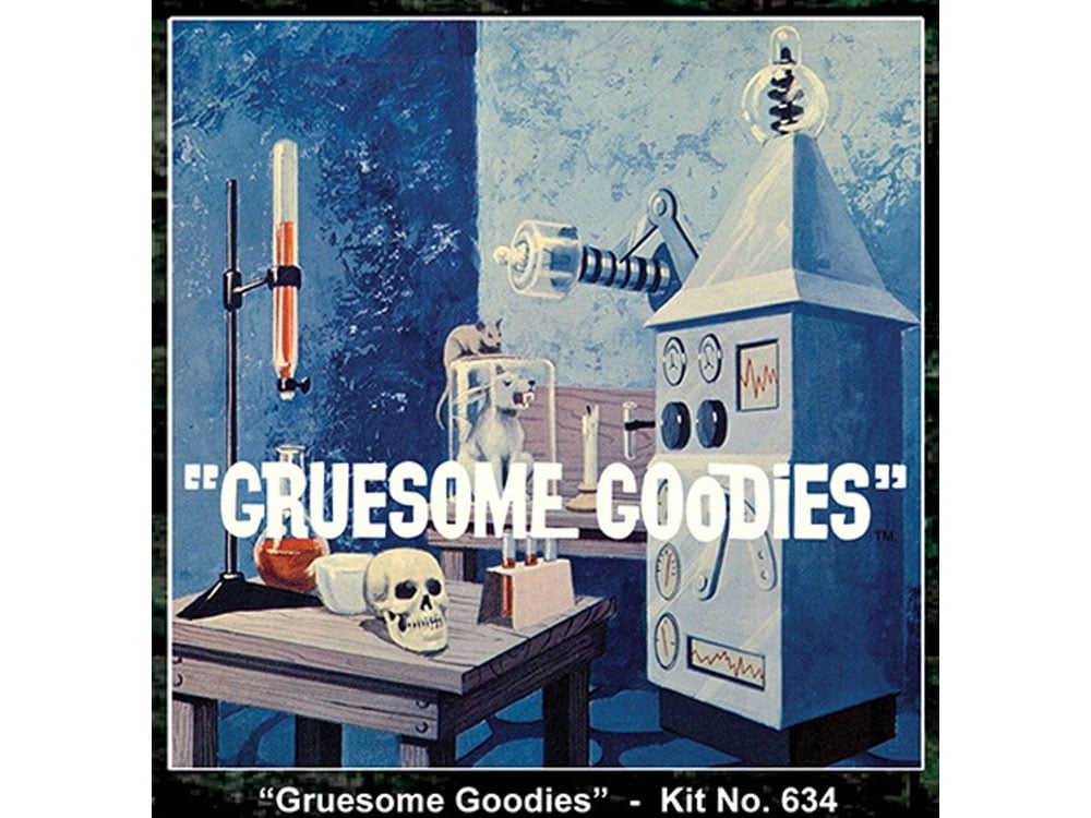 Dencomm Gruesome Goodies Monster Scenes 1/13 Scale Plastic Model Kit (2026 Reissue) - View 2