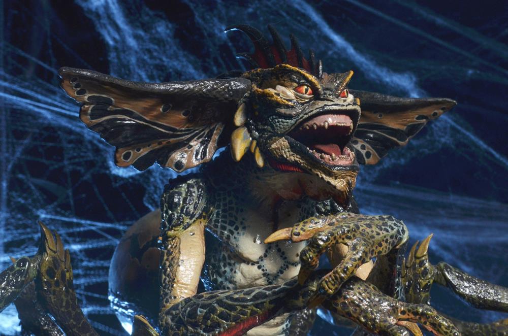 NECA Gremlins 2: The New Batch Spider Gremlin Deluxe Action Figure, 10-Inch - View 5