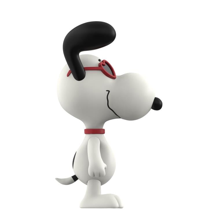 Super7 Peanuts ReAction Snoopy (Heart Eyes) 3.75-Inch Figure - View 3