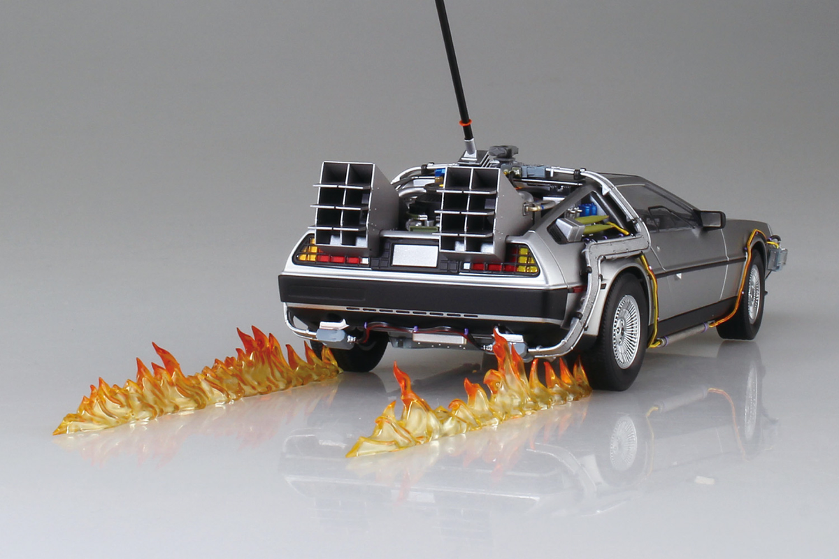 Aoshima Back to the Future Movie Mecha No.BT-05 Time Machine with Figure 1/24 Scale Plastic Model Kit - View 11