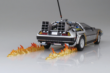 Aoshima Back to the Future Movie Mecha No.BT-05 Time Machine with Figure 1/24 Scale Plastic Model Kit - View 11