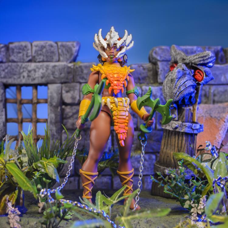 Formo Toys Legends of Dragonore Venatica Figure 5.5-Inch - View 3