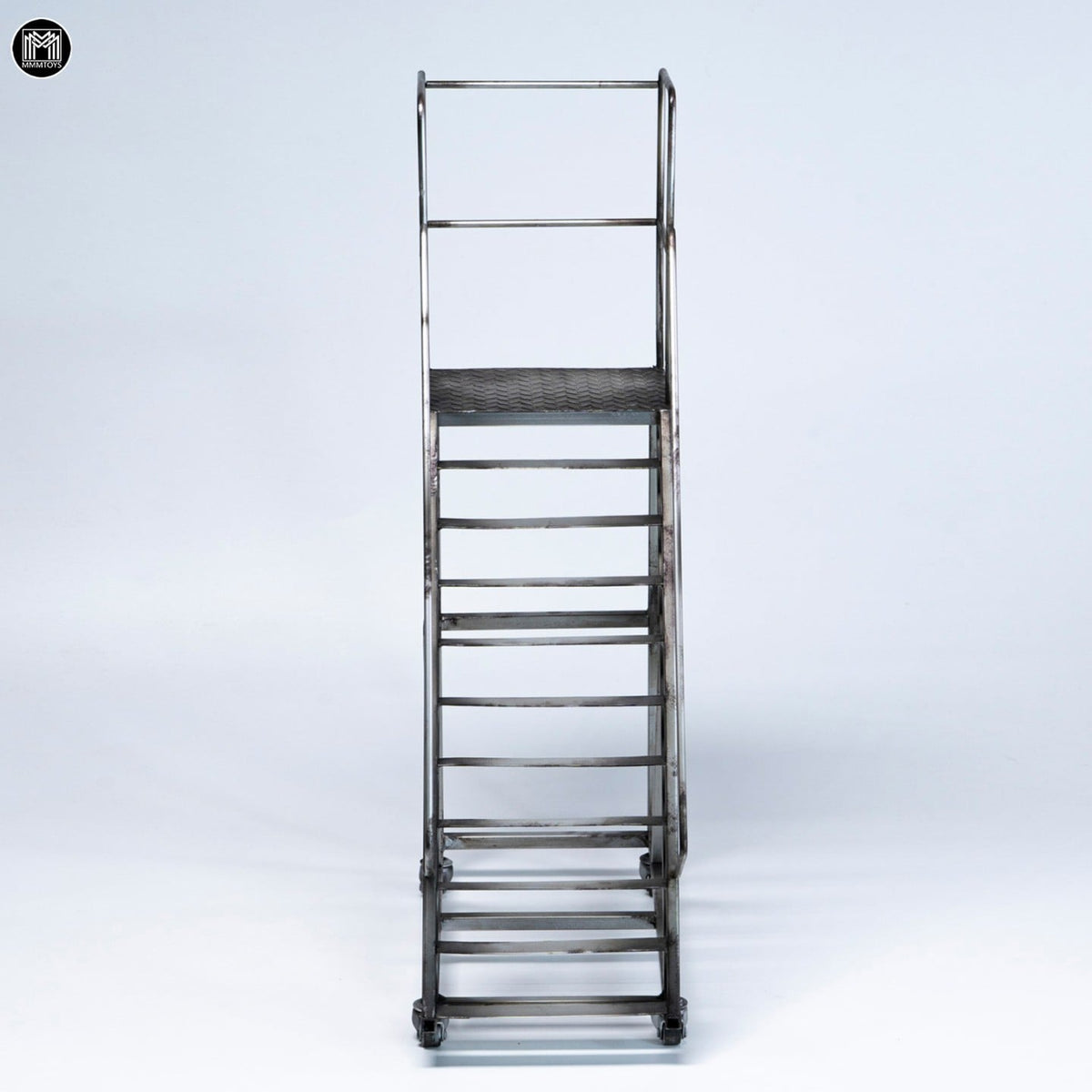 MMMToys Mobile Work Platform Ladder 1/6 Scale Diorama Accessory, 18-Inch Metal - View 4
