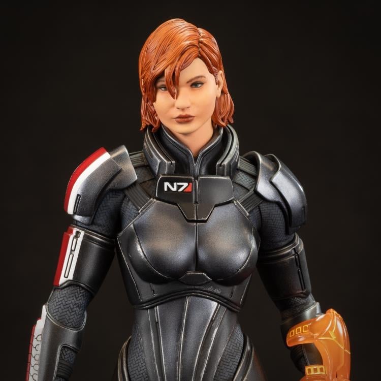 Dark Horse Mass Effect Commander Jane Shepard 9-Inch PVC Figure - View 4