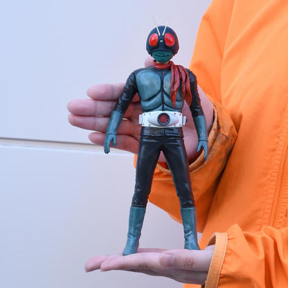 Kaiyodo Kamen Rider Middle Size Series Masked Rider 1 1/8 Scale Model Kit - View 10