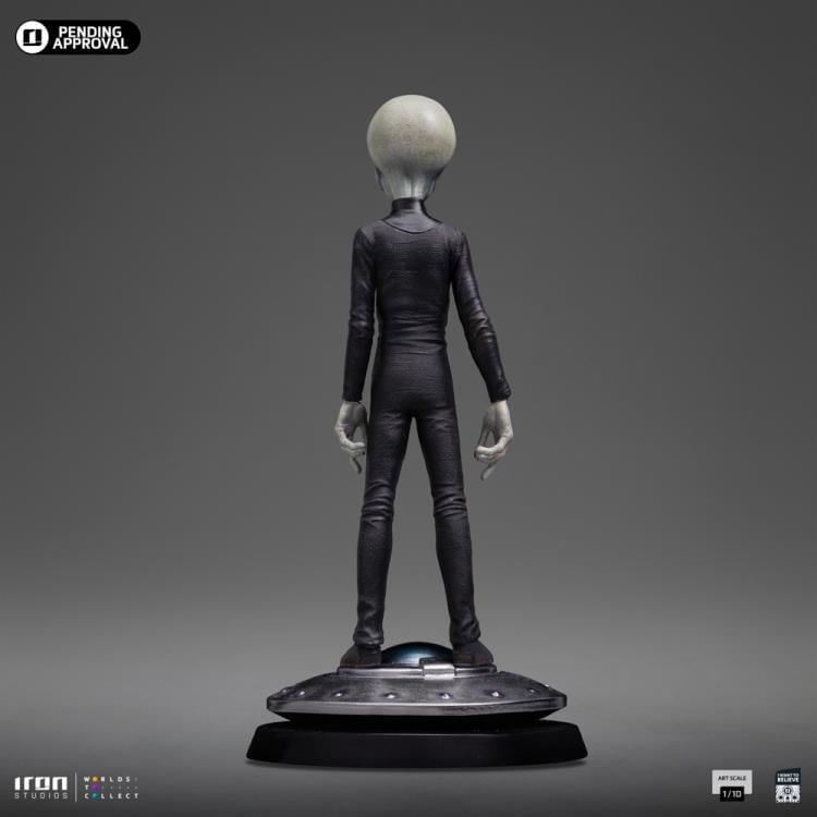 Iron Studios I Want to Believe Alien (Grey) 1/10 Art Scale Limited Edition Statue - View 13