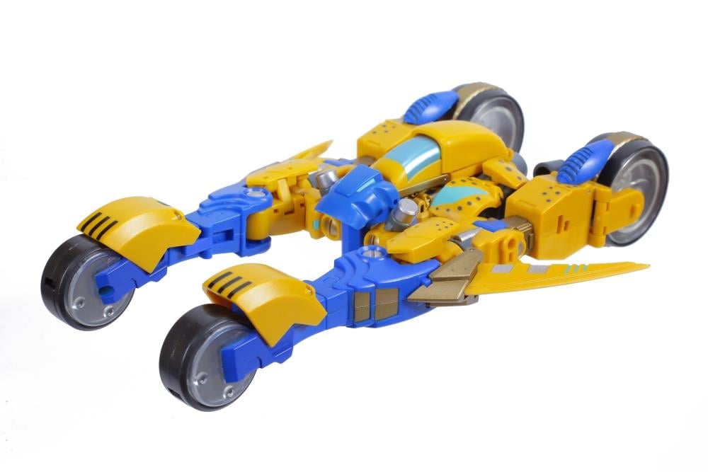 Mastermind Creations Reformatted R-52 Acinonyx and Symphony Two-Pack Figures - View 11