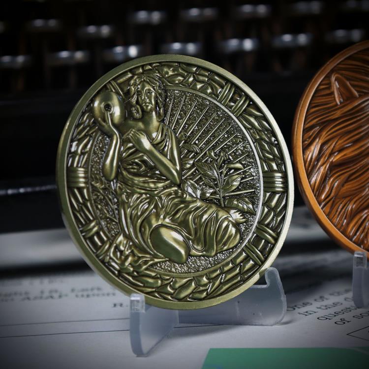 Fanattik Resident Evil 2 R.P.D. Medallions Collection Limited Edition Set (US Variant) - View 3