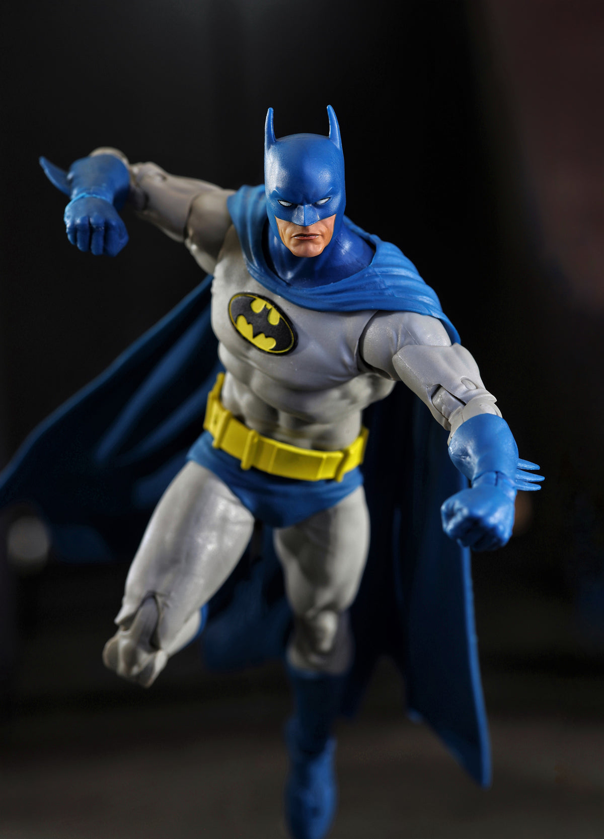 McFarlane Toys DC Multiverse Batman: Knightfall McFarlane Vault Collection Batman Action Figure - View 5