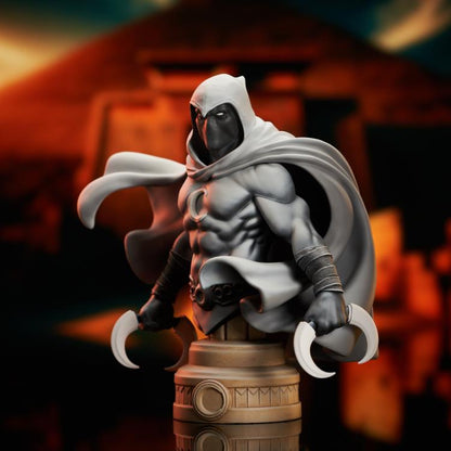 Diamond Select Toys Marvel Comic Moon Knight 1/7 Scale Limited Edition Mini Bust, 5-Inch - View 4