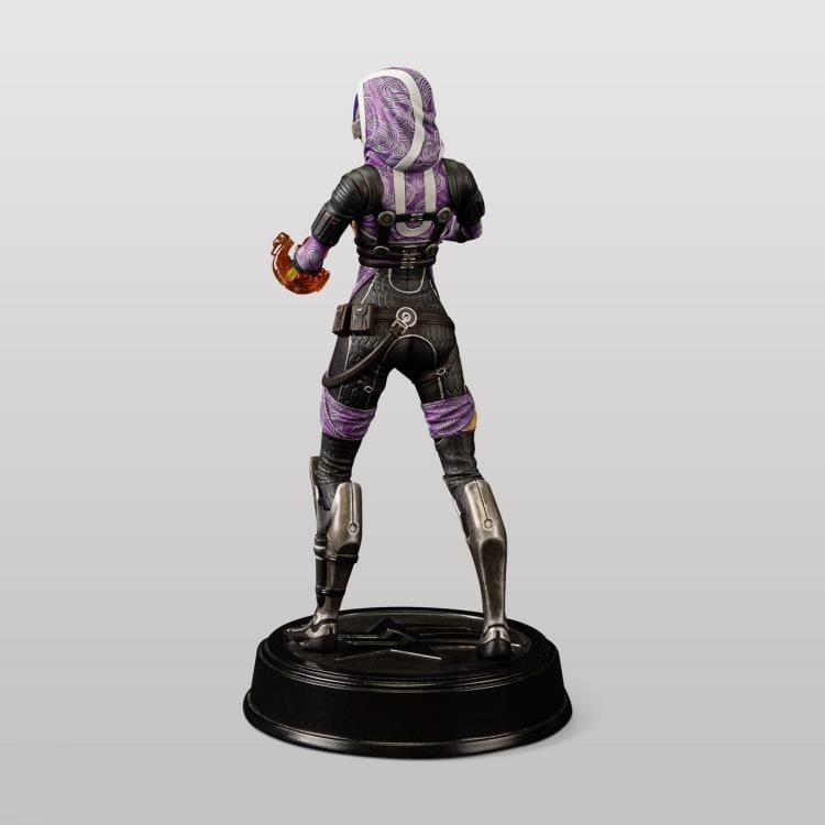 Dark Horse Mass Effect Tali'Zorah 8.5-Inch PVC Figure - View 6