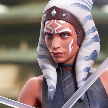 Gentle Giant Star Wars The Mandalorian Ahsoka Tano 1/6 Scale Limited Edition Bust - View 13