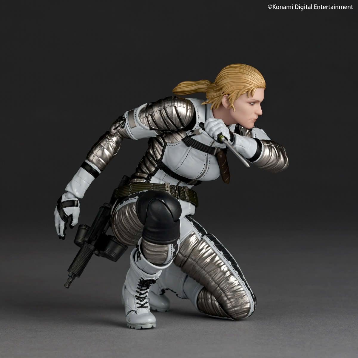 Kaiyodo Metal Gear Solid Delta: Snake Eater Amazing Yamaguchi Revoltech NR117 The Boss 6-Inch Action Figure - View 7
