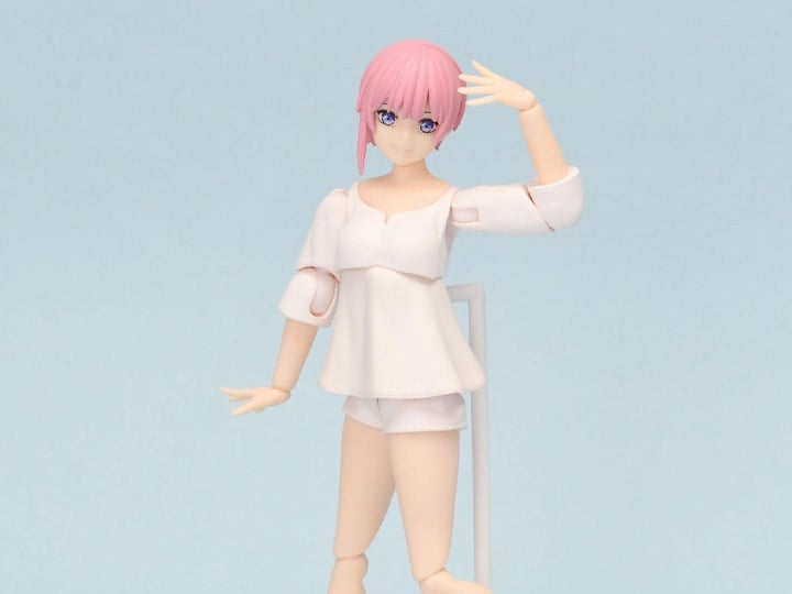 Sega The Quintessential Quintuplets Movingood!!! Ichika Nakano Plastic Figure, 5.7-Inch - View 2