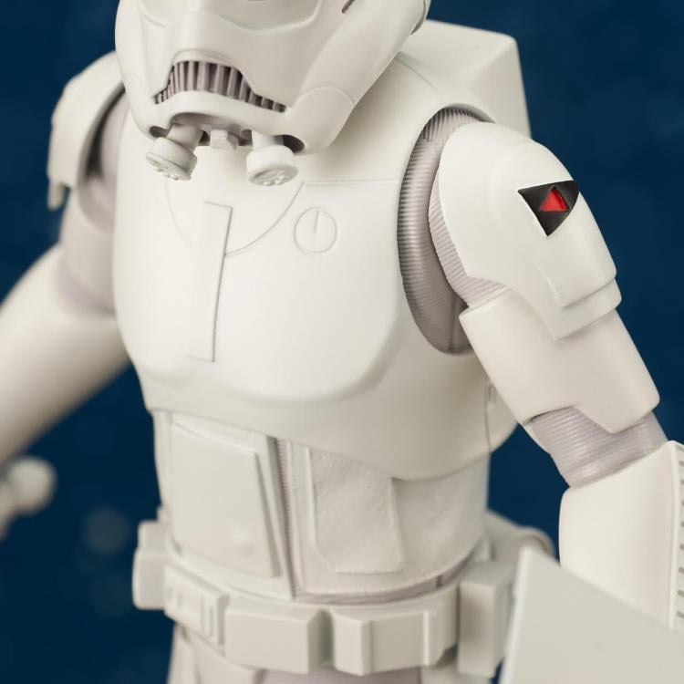 Diamond Select Toys Star Wars Premier Collection Stormtrooper (Concept) 1/7 Scale Limited Edition Exclusive Resin Statue - View 10