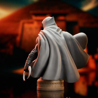 Diamond Select Toys Marvel Comic Moon Knight 1/7 Scale Limited Edition Mini Bust, 5-Inch - View 5