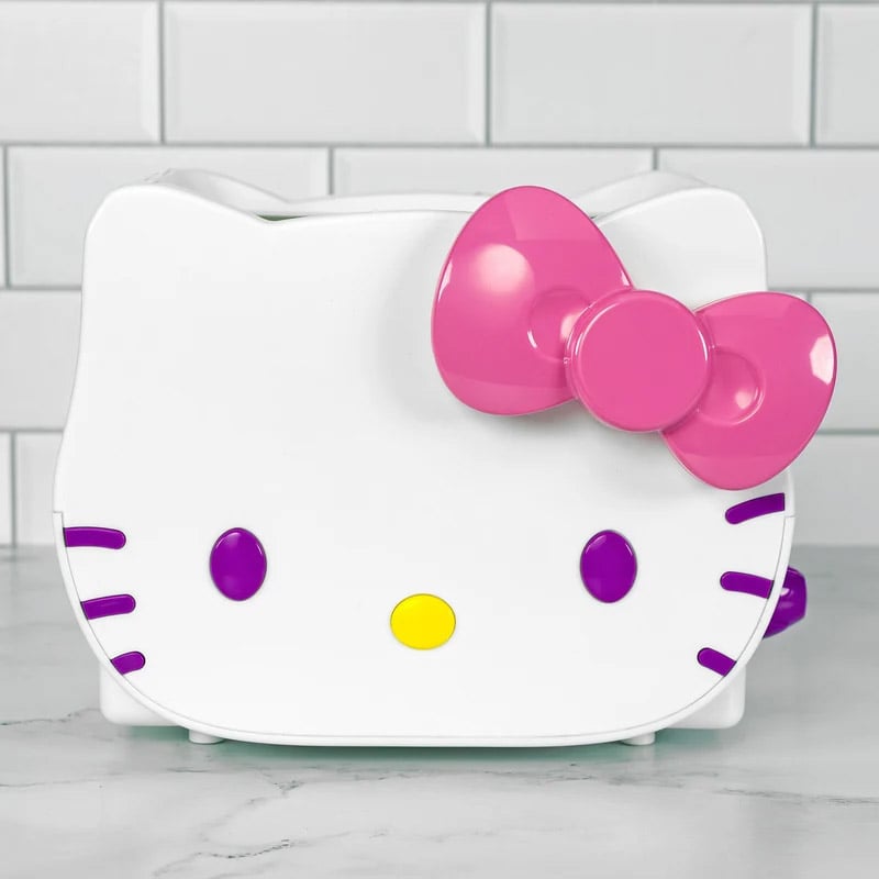Uncanny Brands Hello Kitty 3D Deluxe Toaster Collectible, 7.5-Inch - View 5