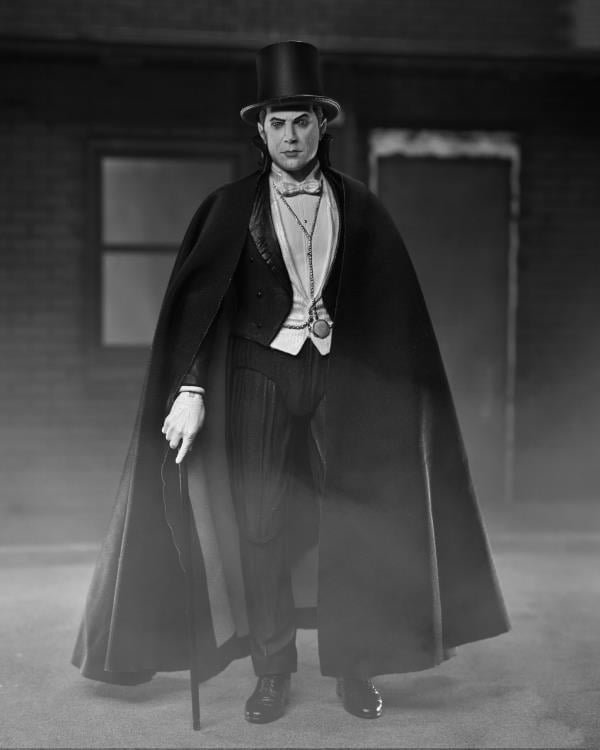 NECA Universal Monsters Ultimate Dracula (Carfax Abbey) Figure - View 3