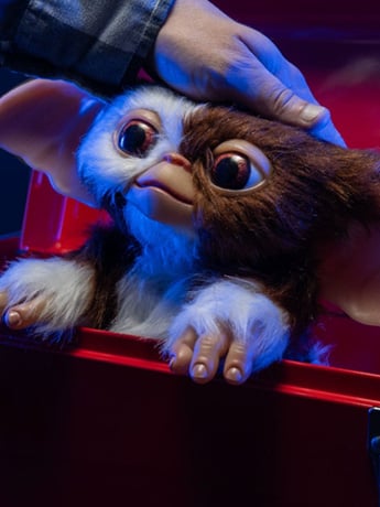 Trick or Treat Studios Gremlins 2: The New Batch Gizmo 1/1 Scale Prop Replica, 10-Inch