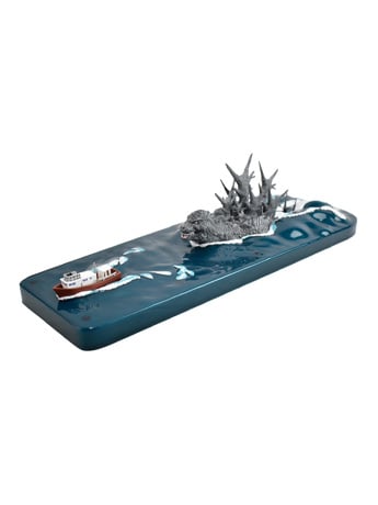 Surreal Entertainment Godzilla Minus One The Chase Paperweight
