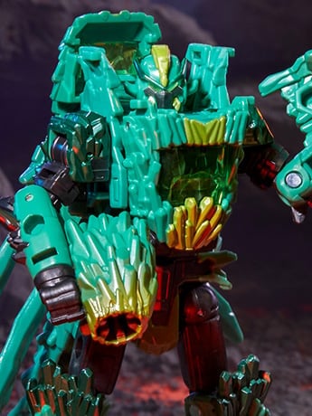 Hasbro Transformers: Legacy United Deluxe Infernac Universe Shard Plastic Action Figure