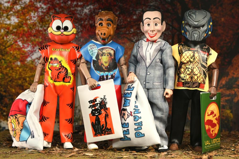 NECA Ben Cooper Costume Kids Collection Wave 8 Set of 4 Clothed Action Figures with Predator - View 3