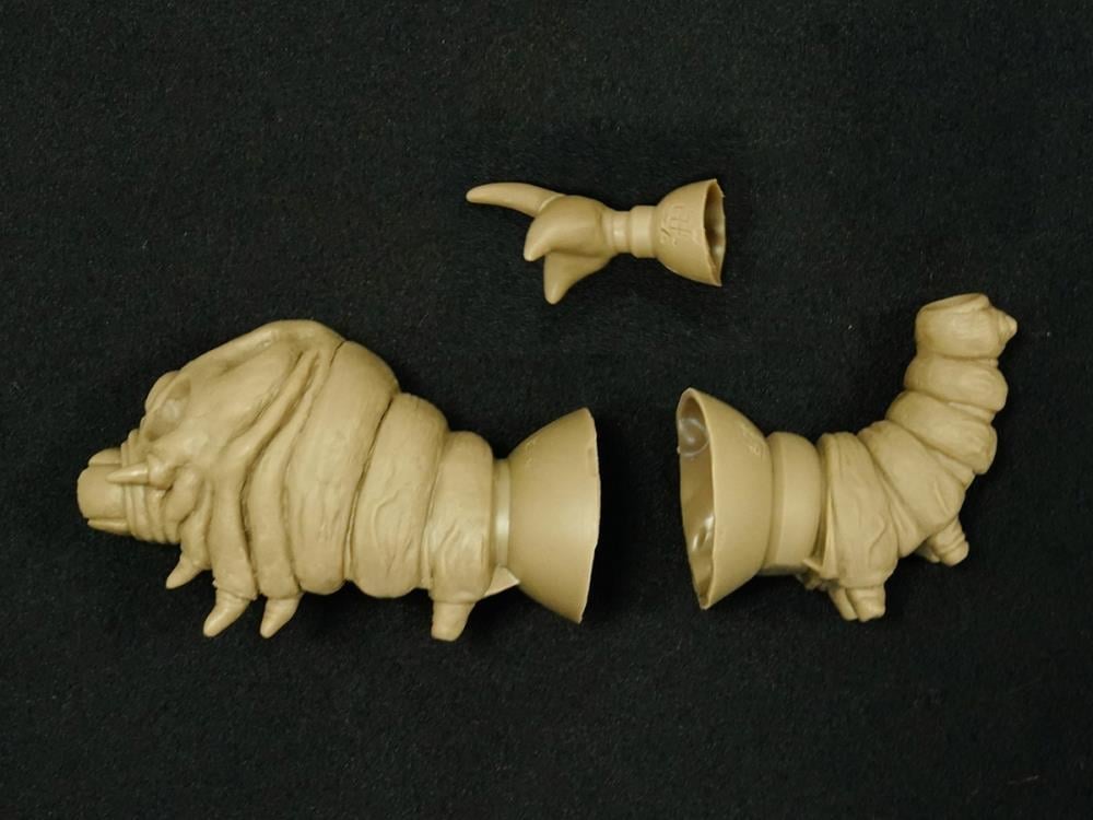 Kaiyodo Godzilla vs. Mothra MAME Mothra Larva Soft Vinyl Garage Kit Model Kit, 3-Inch - View 3