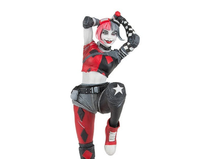 McFarlane Toys DC Comics Red, White & Black Harley Quinn (Derrick Chew) Statue - View 2