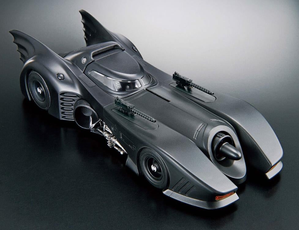 Bandai Batman (1989) Batmobile 1/35 Scale Plastic Model Kit - View 6