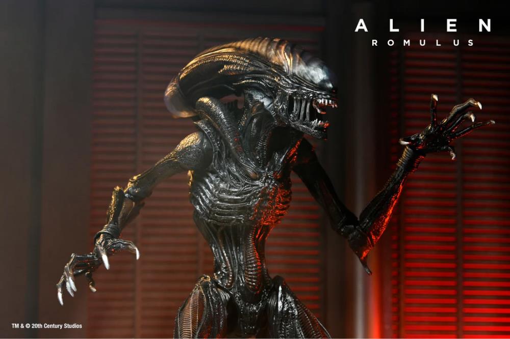 NECA Alien Romulus Ultimate Scorched Alien Xenomorph 9-Inch Plastic Figure - View 8